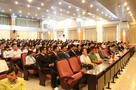 第十六届员工会成立大会现场 第十六届员工会成立大会现场